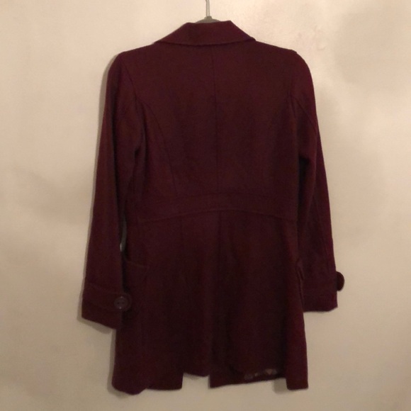 Thick burgundy coat. - Picture 2 of 4